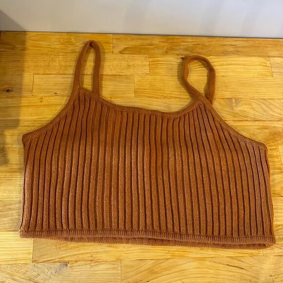 Levi’s Crop Top Rust Brown Large - Picture 1 of 5